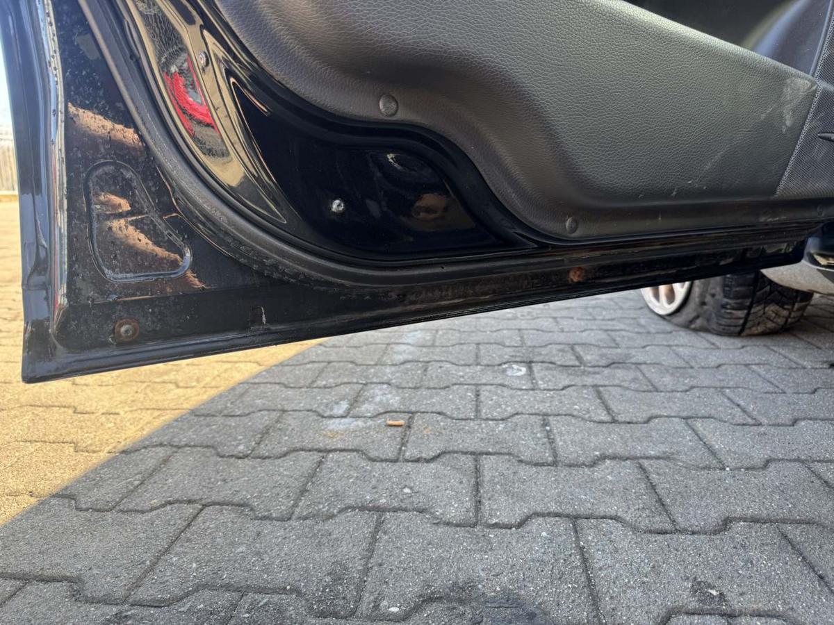 Volvo V70 2 original T&uuml;r vorn links 01900 Black Stone Rohbau BJ06